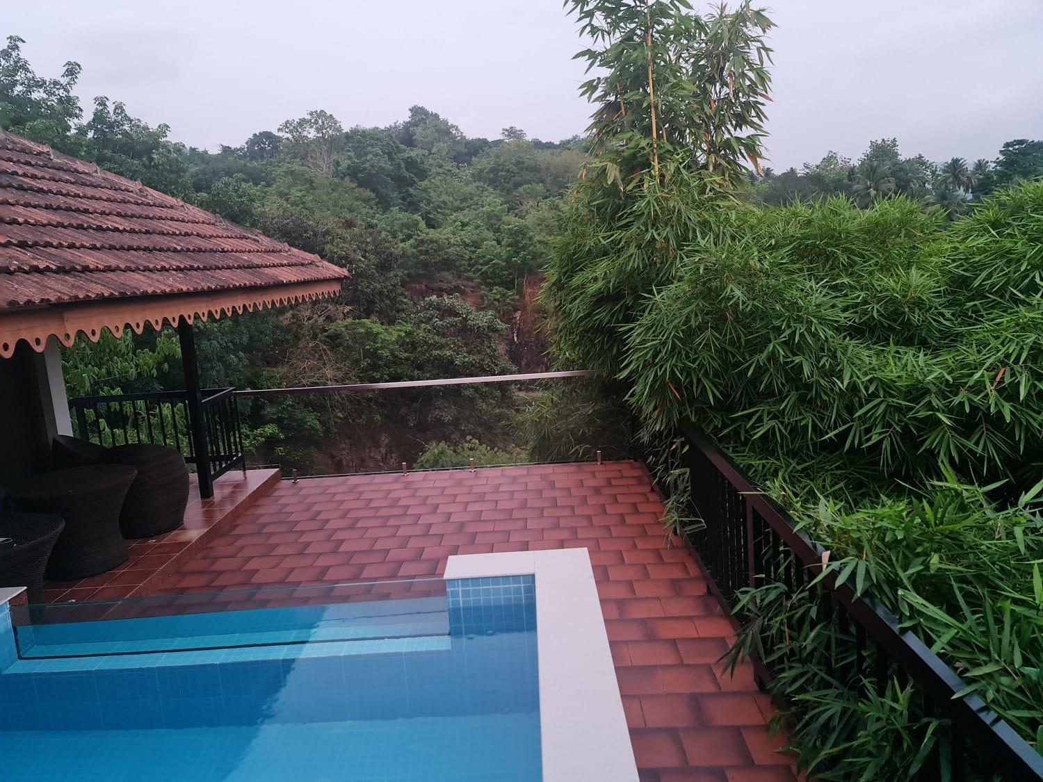 Athirapally Green Trees Athirappilly Eksteriør bilde