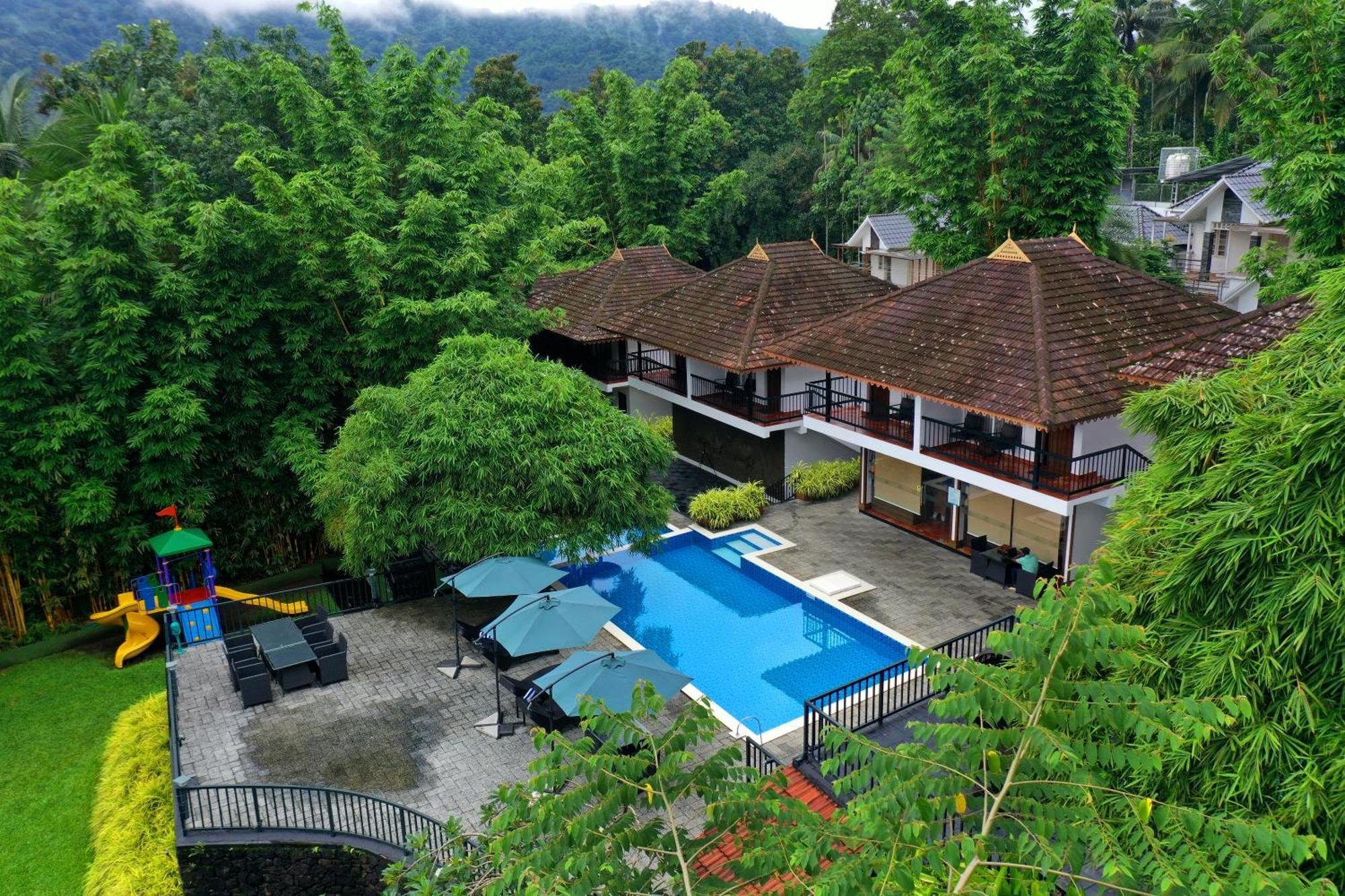 Athirapally Green Trees Athirappilly Eksteriør bilde